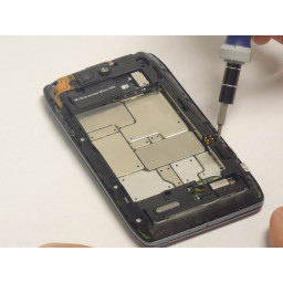 Замена корпуса материнской платы Motorola Droid 4